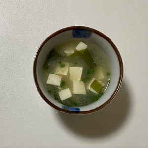 ほうれん草と大根のお味噌汁